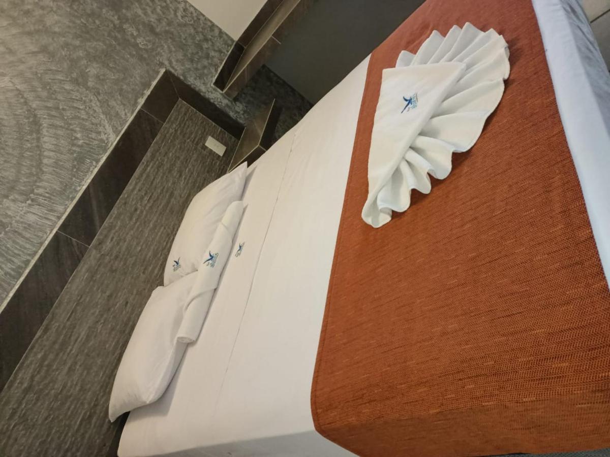 פניטה דה חלטמבה Hotel Albatros מראה חיצוני תמונה