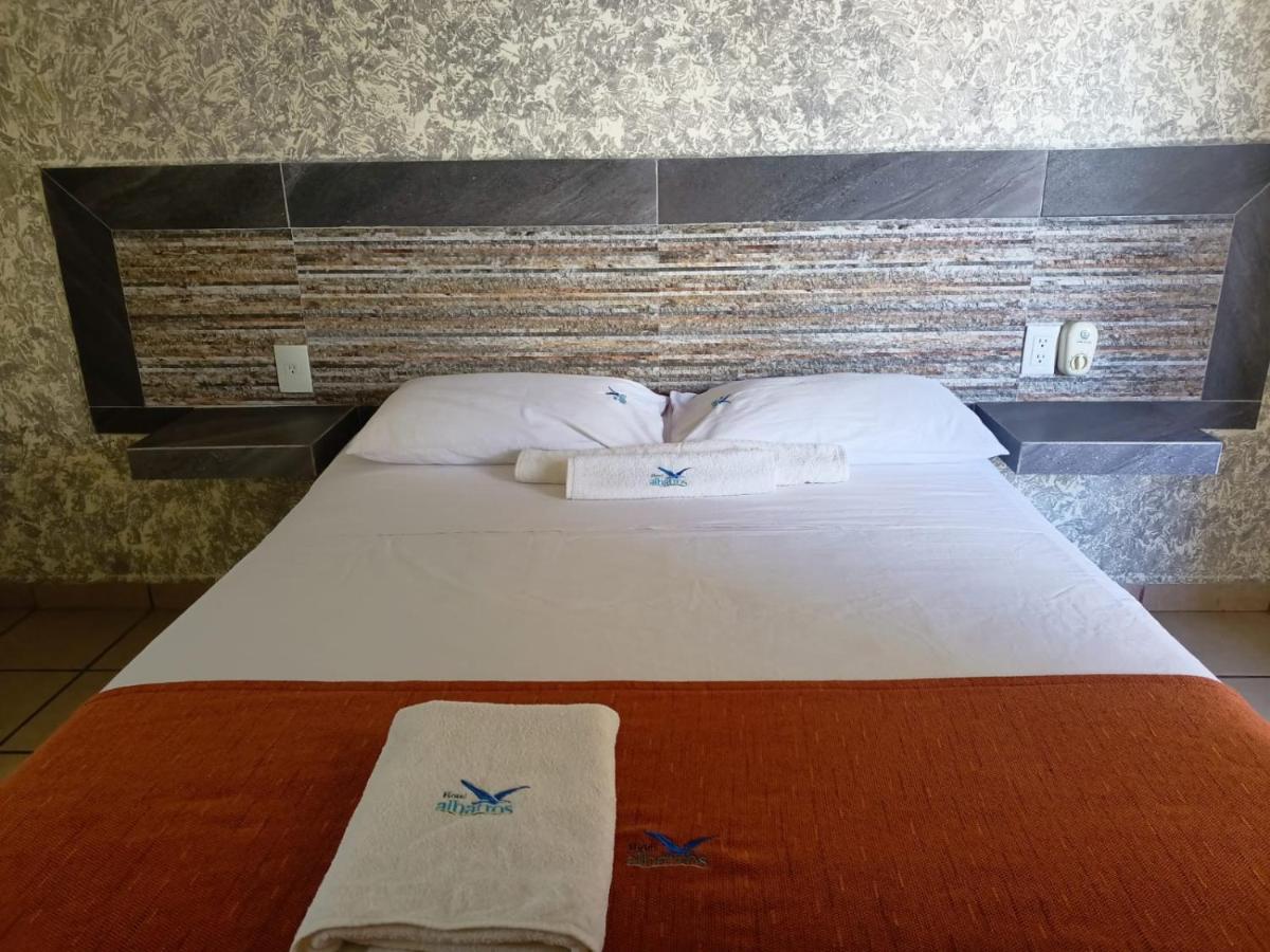 פניטה דה חלטמבה Hotel Albatros מראה חיצוני תמונה