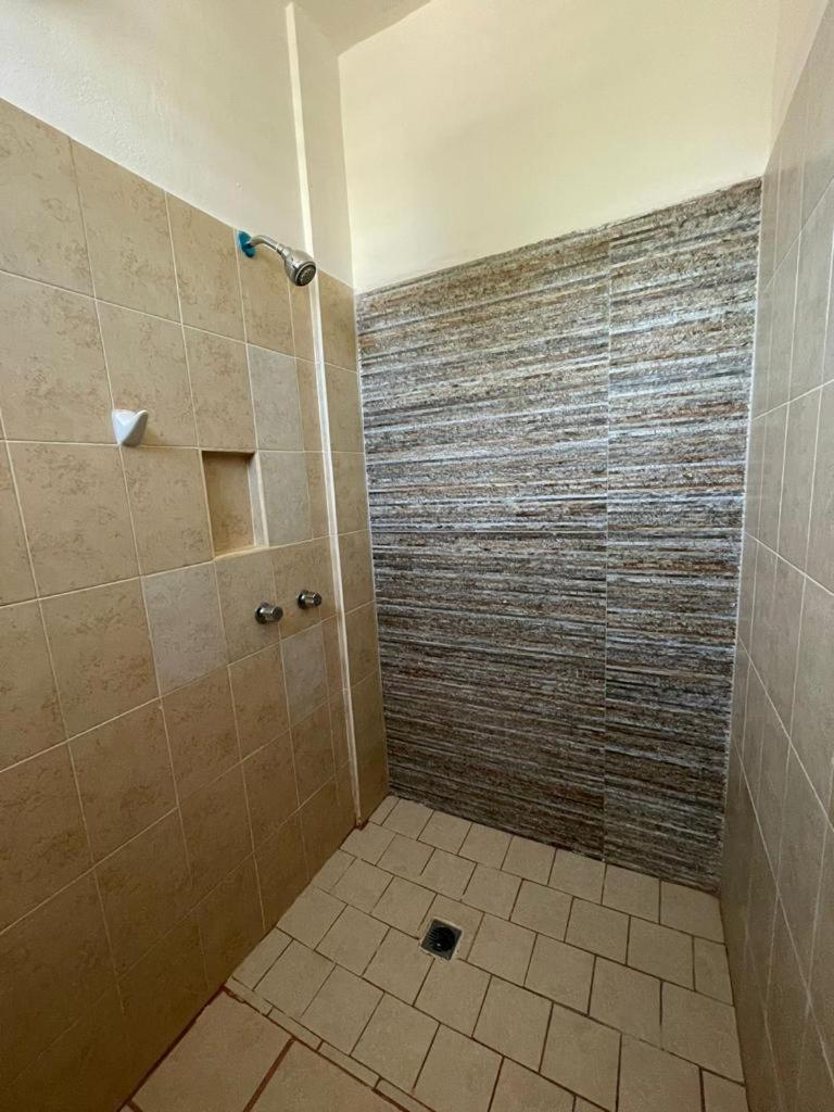 פניטה דה חלטמבה Hotel Albatros מראה חיצוני תמונה