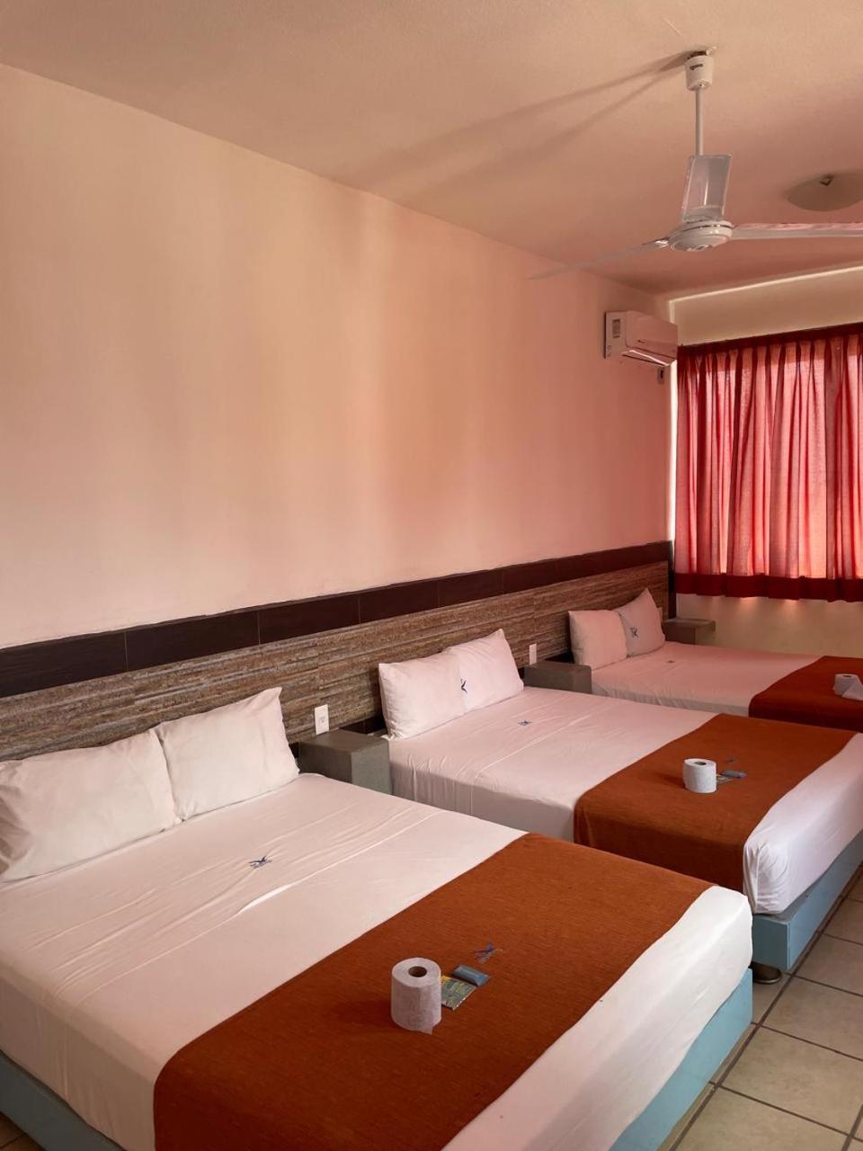 פניטה דה חלטמבה Hotel Albatros מראה חיצוני תמונה