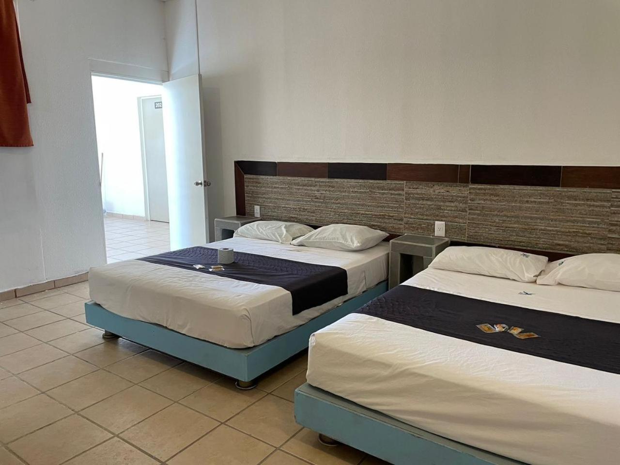 פניטה דה חלטמבה Hotel Albatros מראה חיצוני תמונה