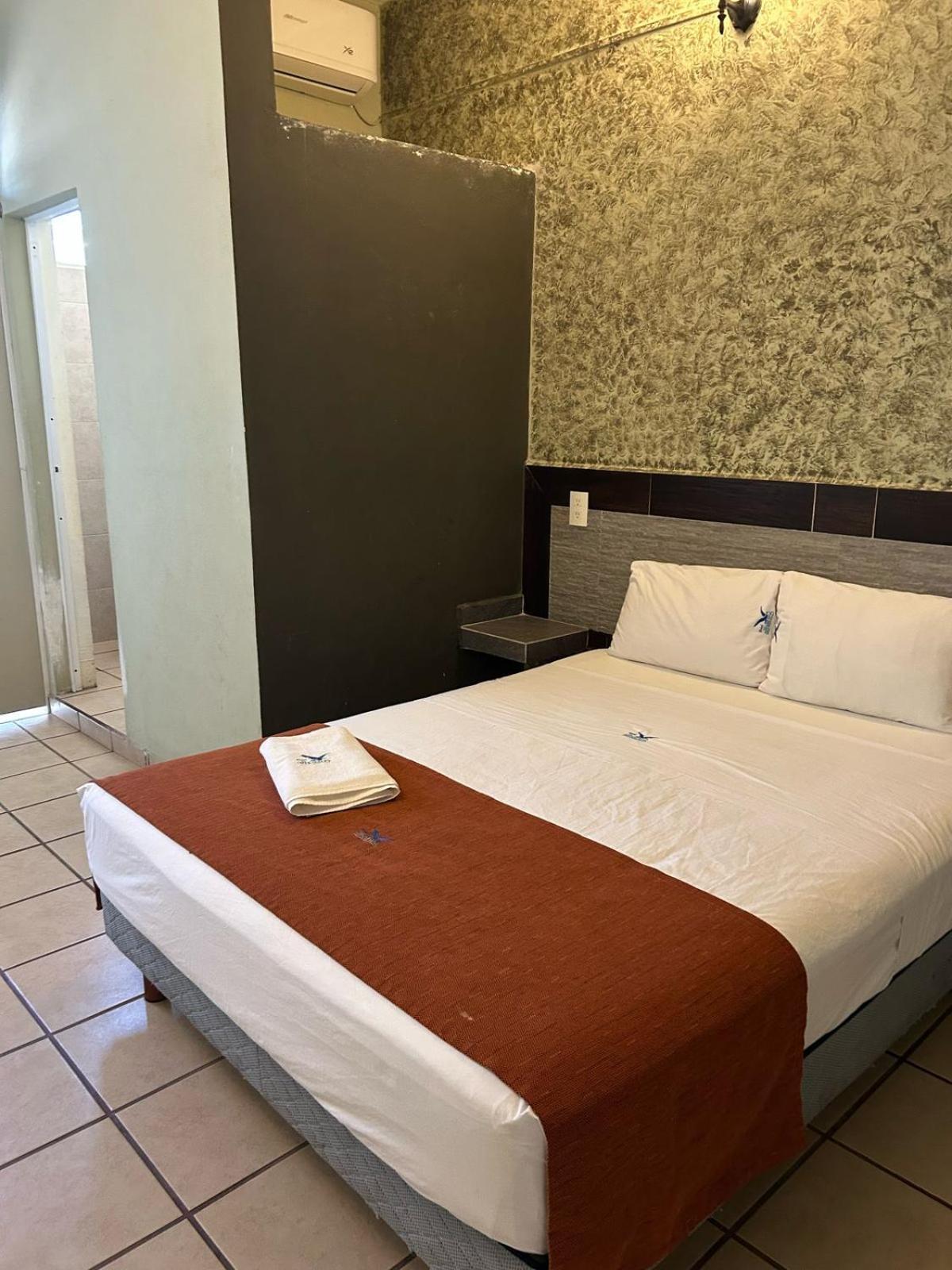 פניטה דה חלטמבה Hotel Albatros מראה חיצוני תמונה